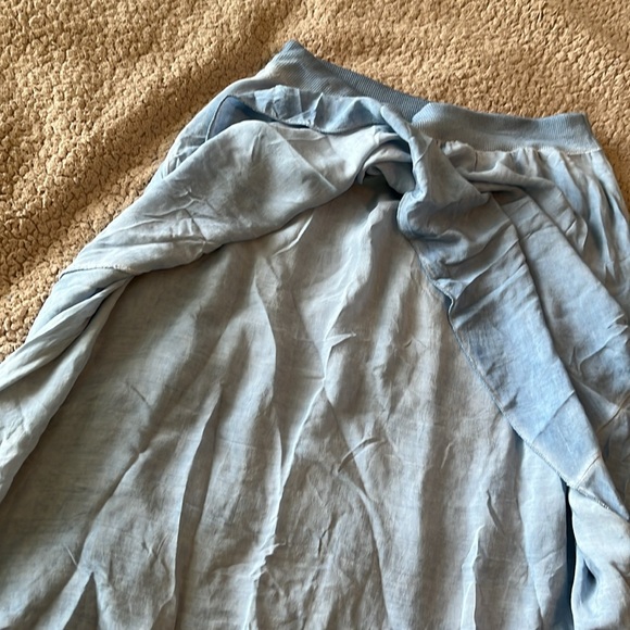 Charlie B lightweight rayon skirt - Picture 6 of 7